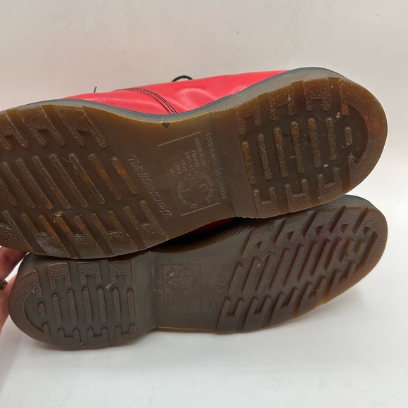 RARE Dr. Martens Vintage MADE IN ENGLISH Bright Red Leather Platform oxfords 5 - Picture 11 of 12